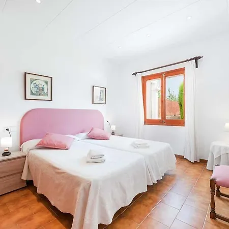 Sleeps 6 Pool Air Con Wifi Pollença
